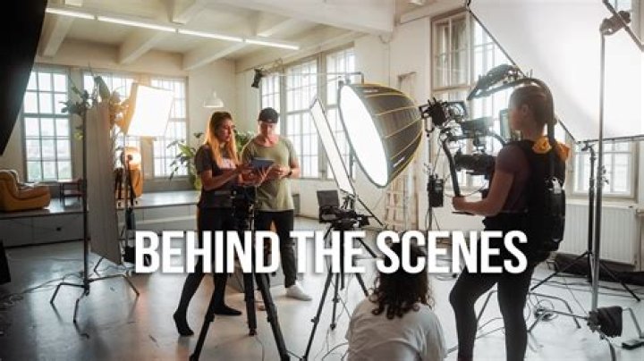 Discover Hannah Einbinder's Partner: A Behind-the-Scenes Look