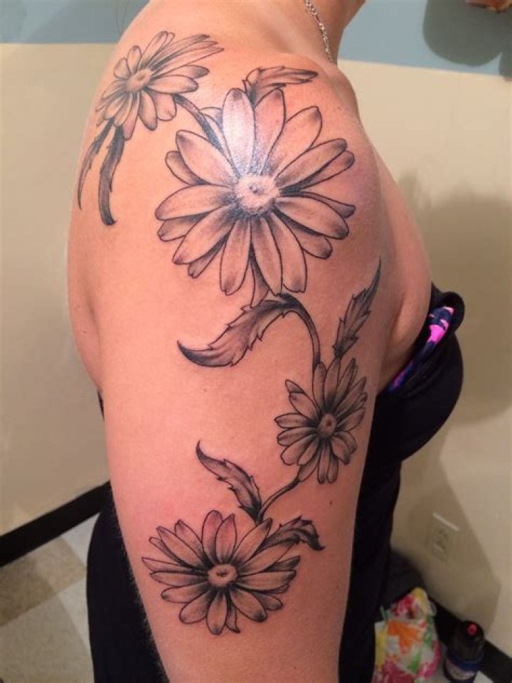 Discover the Allure of Daisy Shoulder Tattoos: A Comprehensive Guide