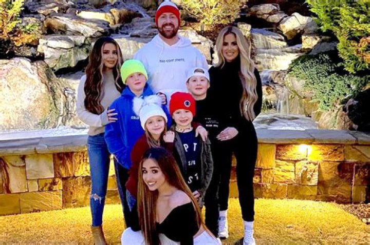 Exploring the Bond Between Kim Zolciak and Her Mother: A Journey of Love, Challenges, and Triumphs