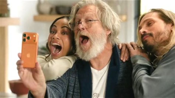 Exploring the Charismatic World of T-Mobile TV Ad Actors