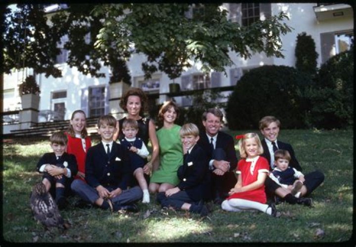 How Many Grandchildren Did Elvis Have? Exploring the King of Rock 'n' Roll's Family Legacy