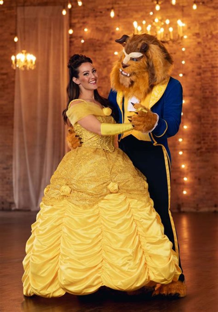 How to Create a Stunning DIY Beauty and Beast Costume