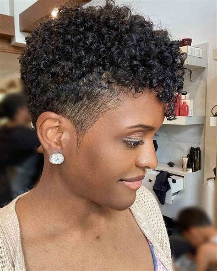 Short Natural Haircuts for Black Females 2019: The Ultimate Guide